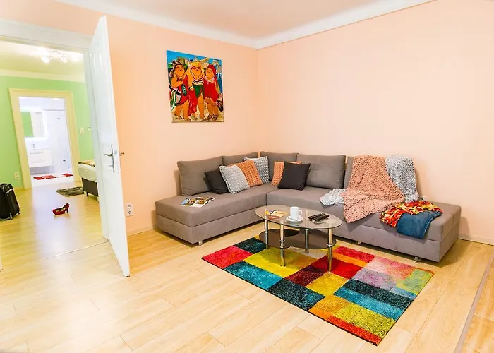 Titaru House In The City Center Of Budapest