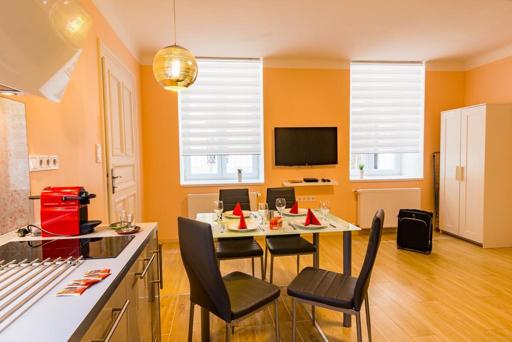 Titaru House In The Center Of Appartement *