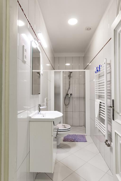 Titaru House In The Center Of Appartement *